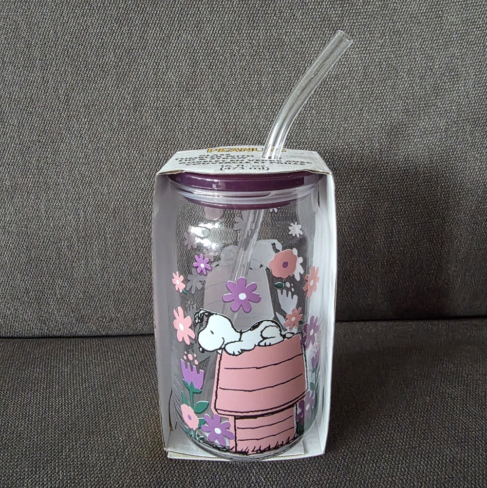 Snoopy Floral Glass Tumbler with Straw